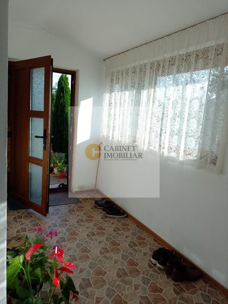 Casa de vacanta moderna cu teren generos –15min de Tecuci