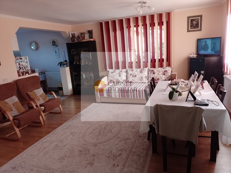 Casa de vacanta moderna cu teren generos –15min de Tecuci