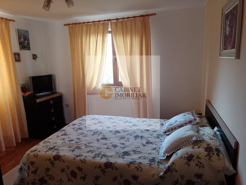 Casa de vacanta moderna cu teren generos –15min de Tecuci